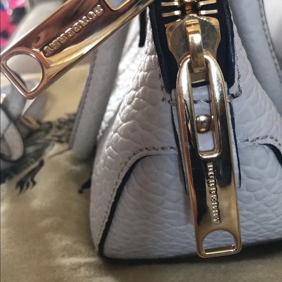 New Burberry purse/satchel - Picture 7 of 8